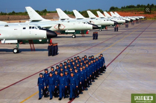 裝備某新型轟炸機(jī)的空軍航空兵某師，在強(qiáng)軍實(shí)踐中不斷提升遠(yuǎn)海機(jī)動(dòng)作戰(zhàn)能力。該機(jī)機(jī)型首次曝光時(shí)機(jī)身上有“戰(zhàn)神”字樣，因此得名。