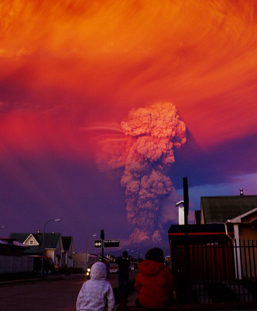 智利火山噴發(fā) 火山灰沖天如蘑菇云5