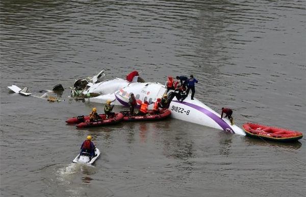 復(fù)興空難飛機(jī)殘骸。（圖片來源：臺灣聯(lián)合新聞網(wǎng)）