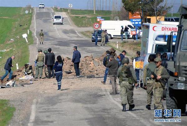 土耳其軍車再遭炸彈襲擊 6名士兵死亡