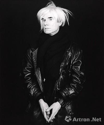 Robert Mapplethorpe 《Andy Warhol 》(1987)，2006年拍得64.32萬美元。