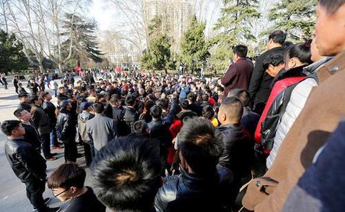 鄭州人民公園叫停低俗