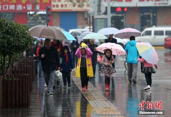 資料圖：下雨天氣。<a target='_blank' href='http://www.chinanews.com/'>中新社</a>記者 張遠 攝