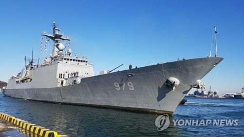 資料圖片：12月11日，韓國(guó)海軍“姜邯贊”號(hào)驅(qū)逐艦?？咳毡靖劭凇＃▓D片來(lái)源：韓聯(lián)社）