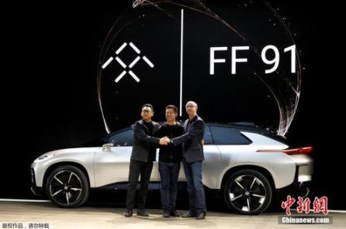 北京時間1月4日上午，樂視旗下法拉第(Faraday Future)在CES 2017展上發(fā)布了首款量產電動車——FF91。