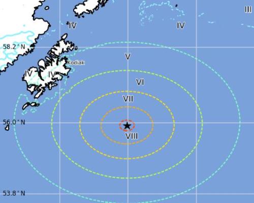 阿拉斯加地震可能波及的范圍示意圖。來源：美國(guó)地質(zhì)勘探局網(wǎng)站截圖。