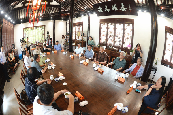 第一回中國(guó)藝術(shù)家筆下的運(yùn)河——洛春雅集。