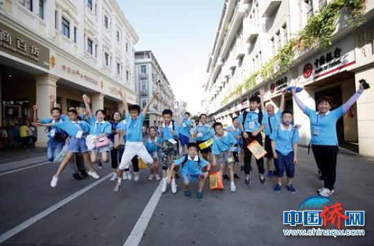 參觀廈門中山路。　顏志偉 攝