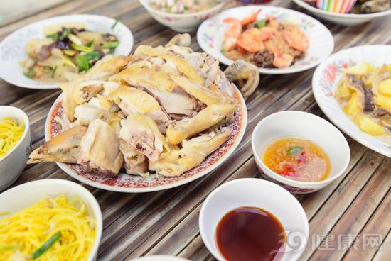 不吃晚飯身體棒？各個擊破“晚飯謠言”