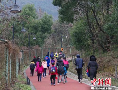 告別“節(jié)日病”：“燃燒卡路里”成為中國新年style